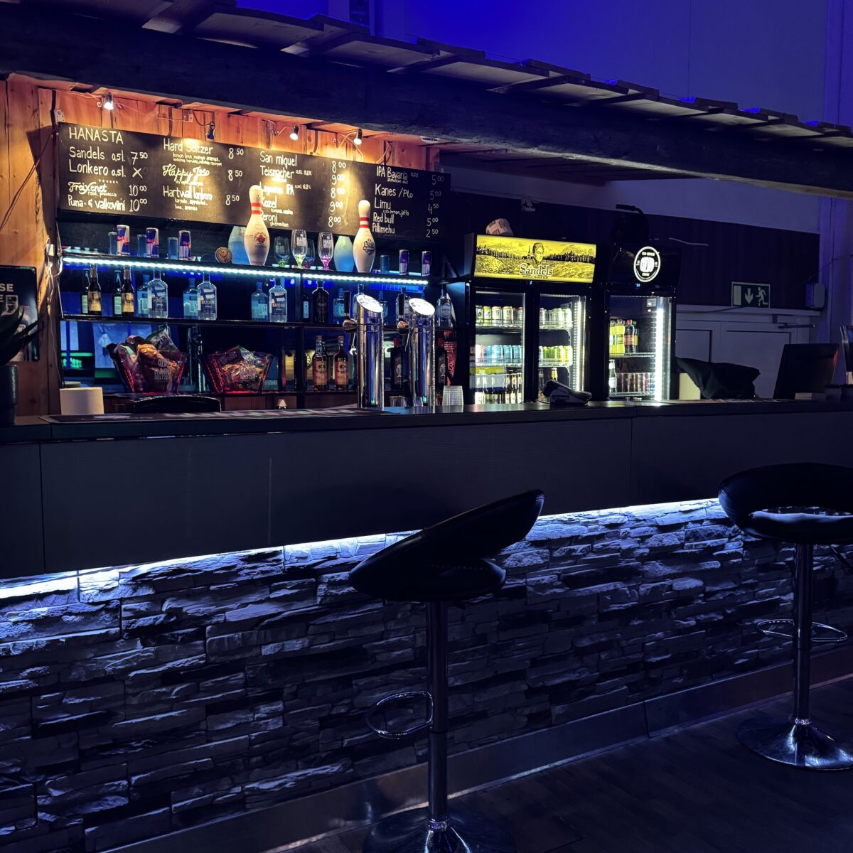 Ruka Bowling bar counter Ruka Bowling bar